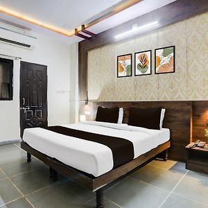 Hotel O Sector 6 Hiran Magri